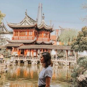 Meet your Posher, Victoria